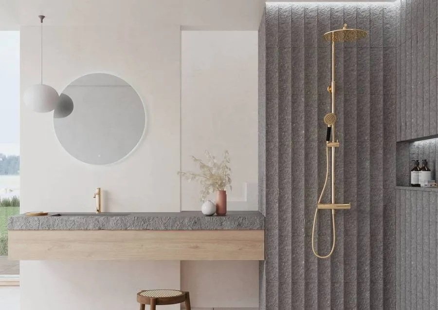 INXX II_ Polished brass PVD_ Cava1-spegel _Visual_2203-medium.jpg