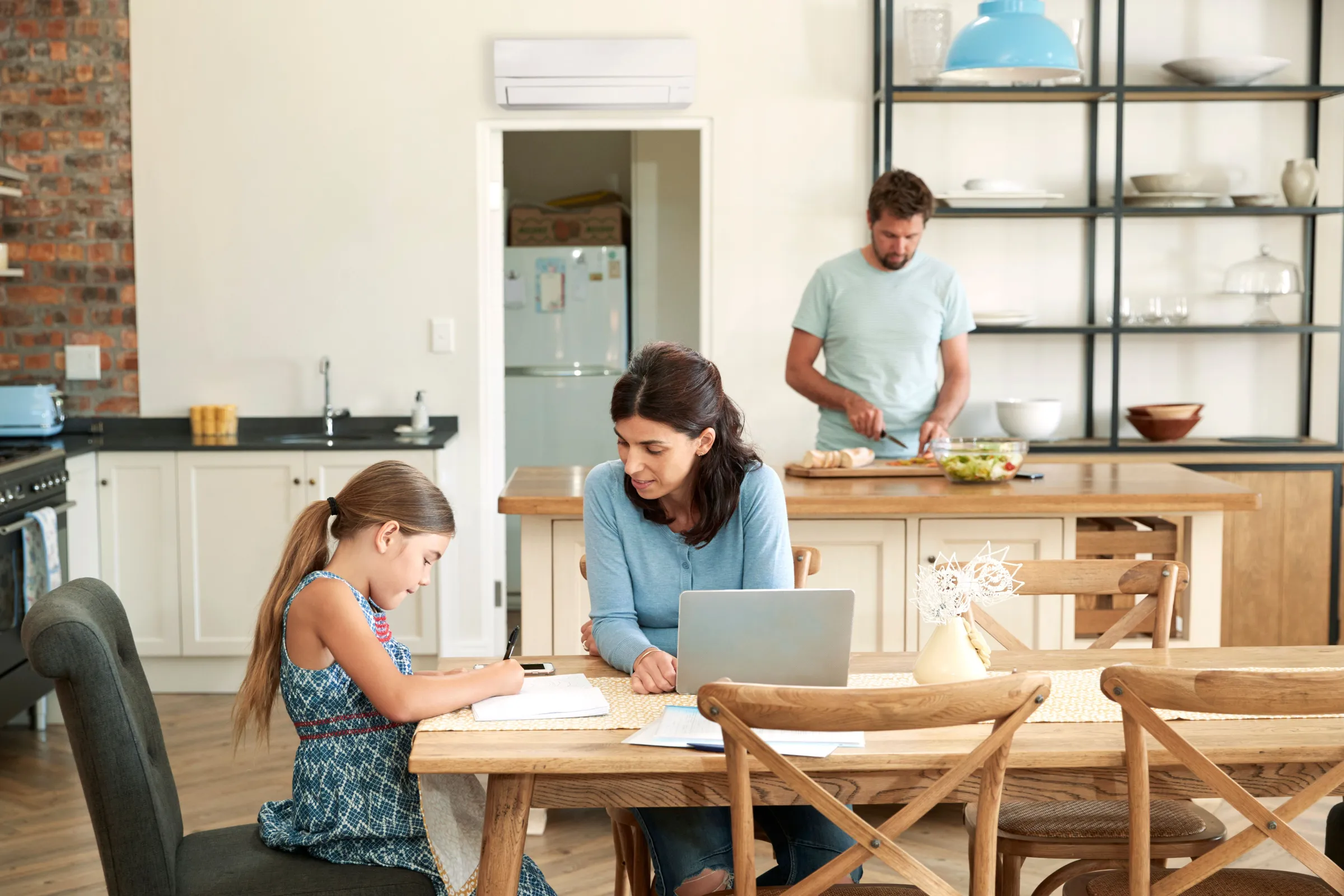 MSZ-FT-NINJA_kitchen_family.jpg