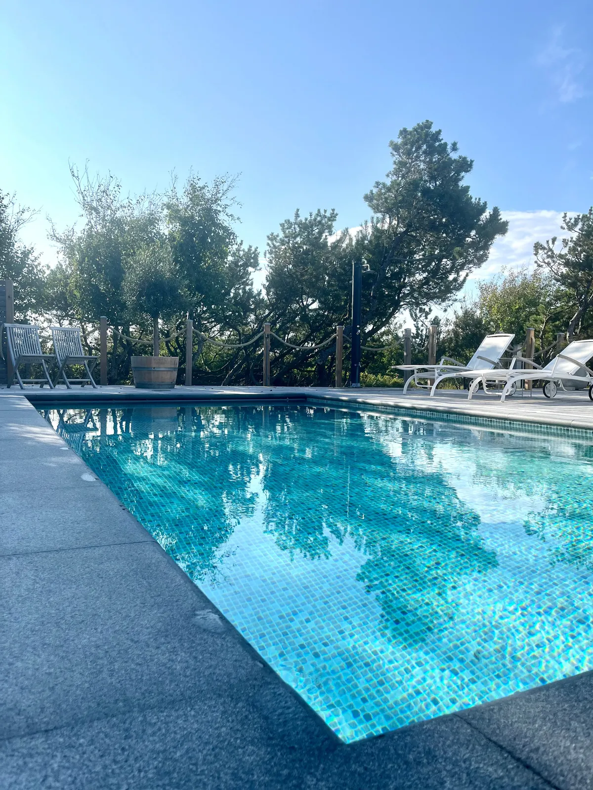Pool.jpg