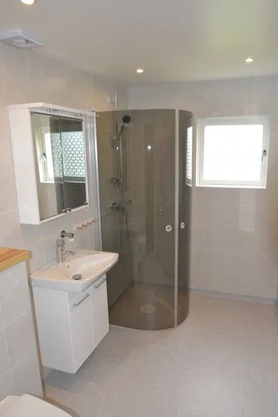 vinbergs - r3.jpg